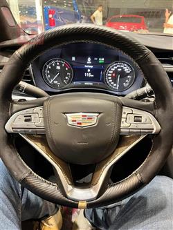 كاديلاك XT6